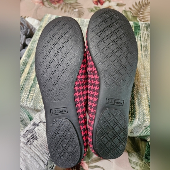 #043 L.L.BEAN- Red/Black Houndstooth Print - Size: 8M - Picture 2 of 8